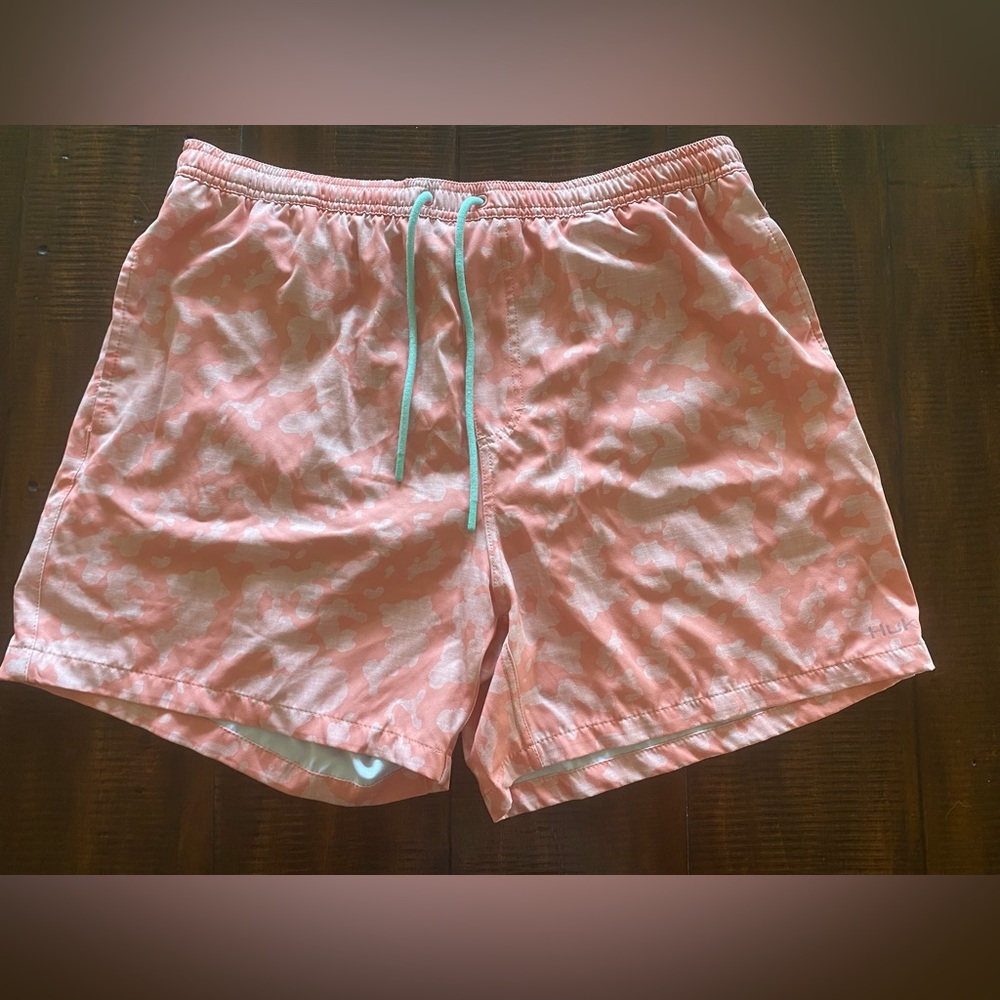 Huk Men’s Volley Pursuit Shorts 5.5” XL